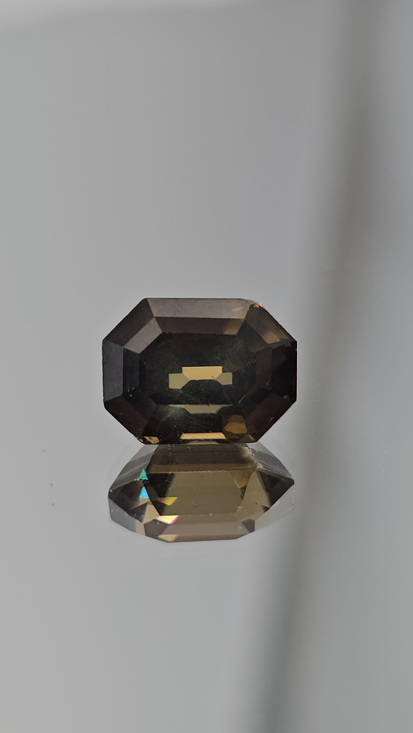 Zircon - 5.43 CT