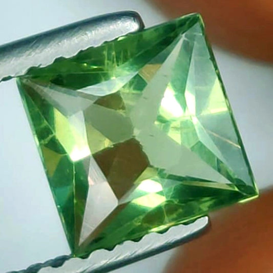 Apatite - 0.89 CT