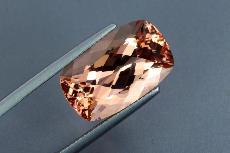 Morganite - 12.79 CT