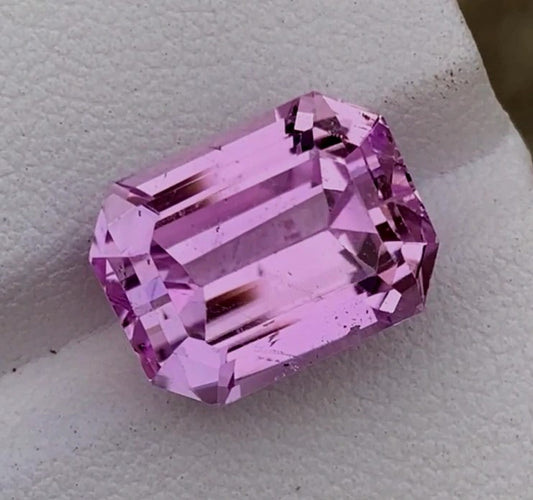 Kunzite - 9.95 CT