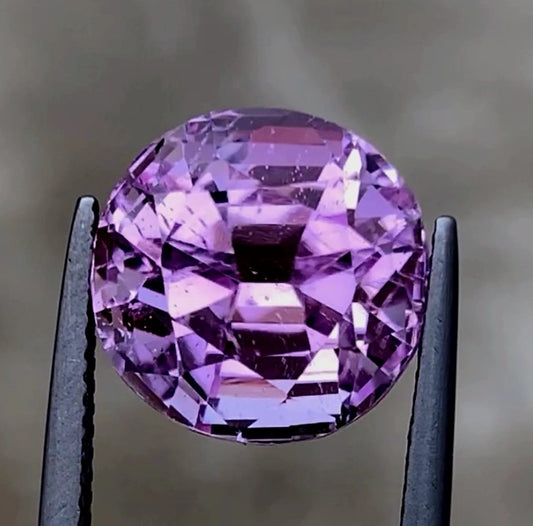 Kunzite - 11.30 CT