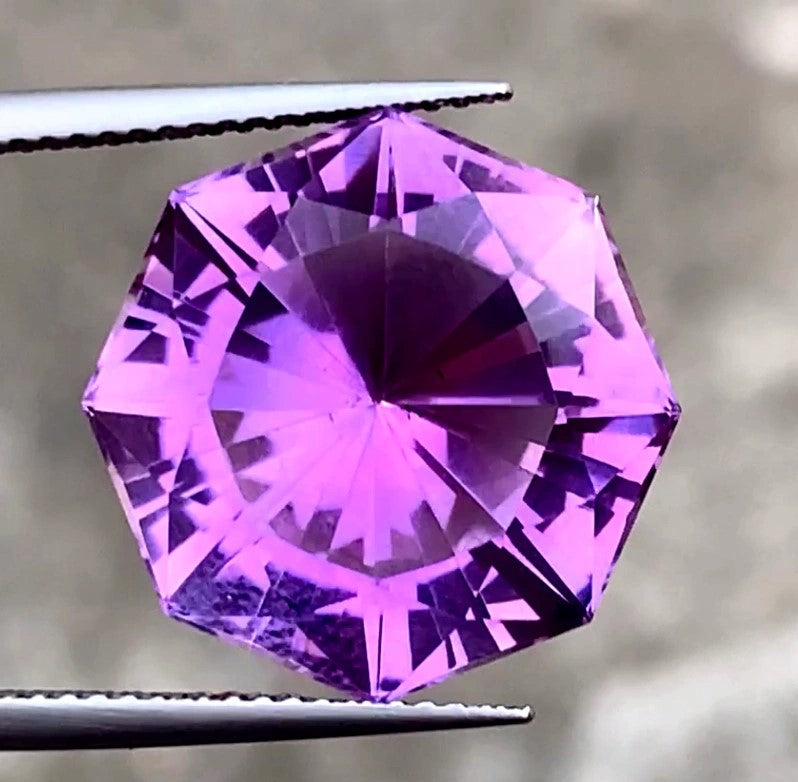 Amethyst - 15.60 CT