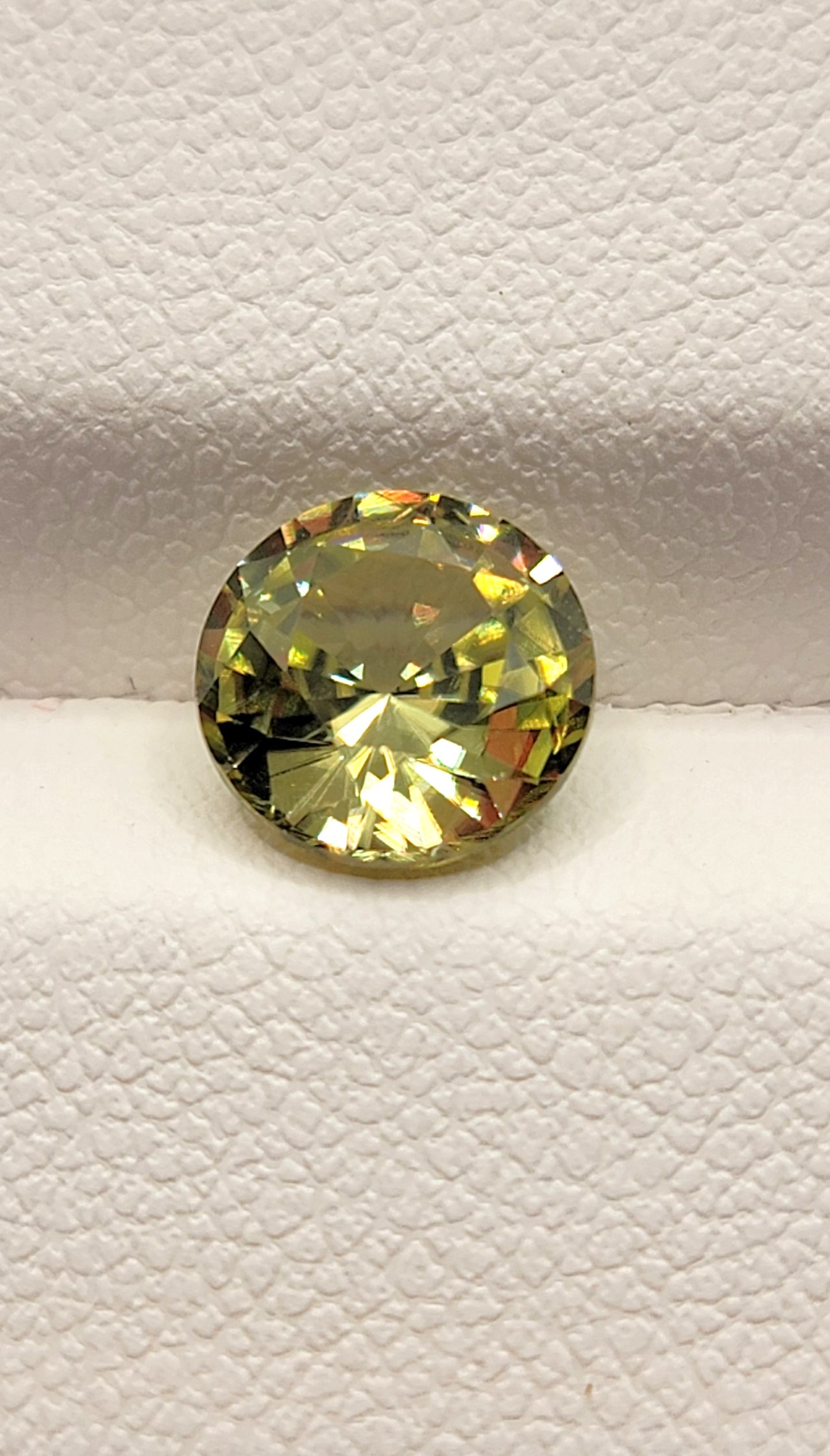 Zircon - 2.24 CT