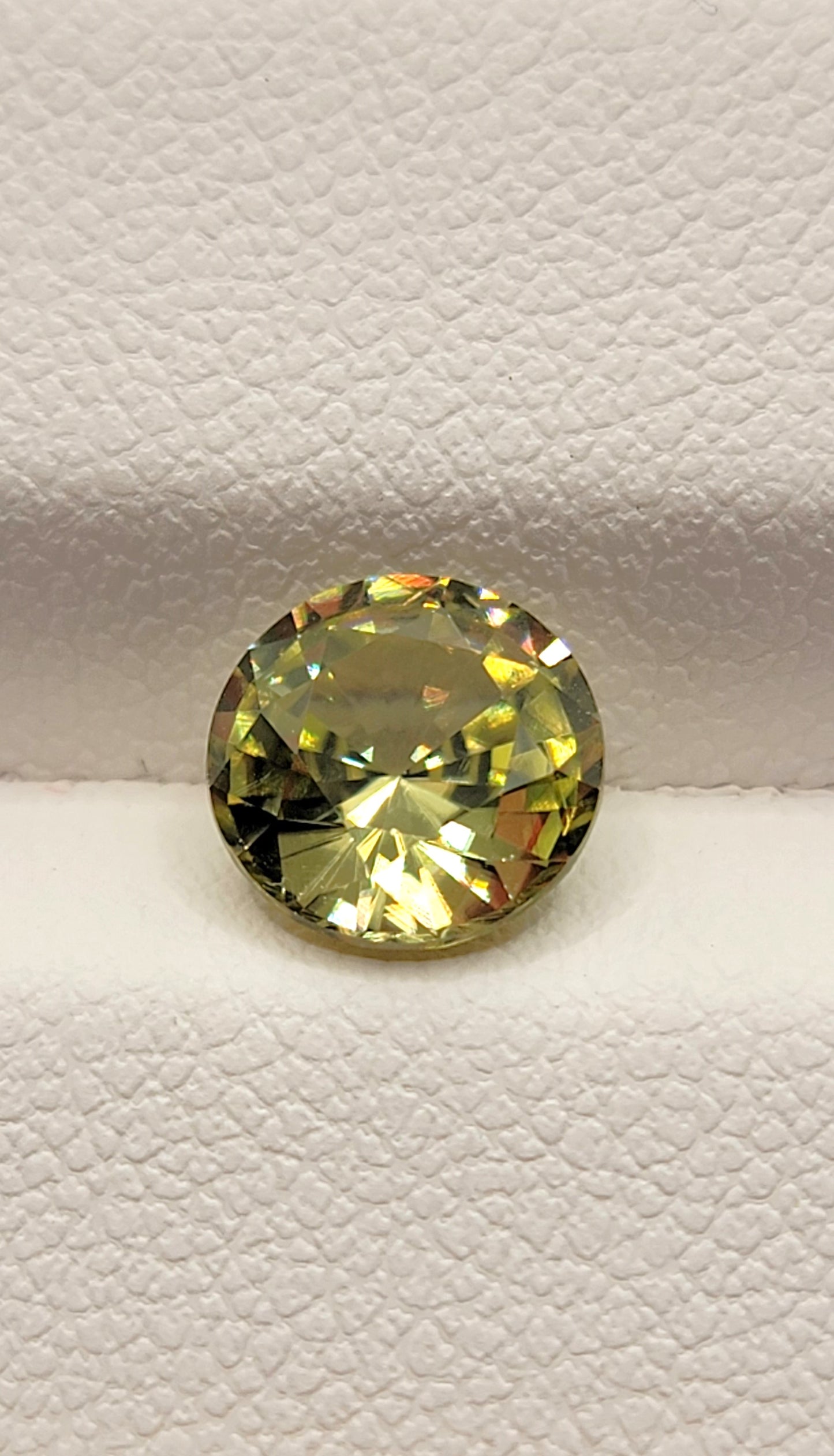 Zircon - 2.24 CT