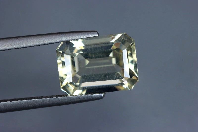 Topaz - 5.13 CT