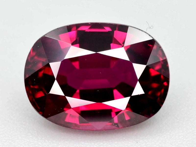 Garnet - 4.50 CT