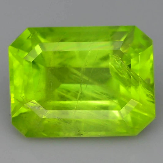 Peridot - 1.84 CT