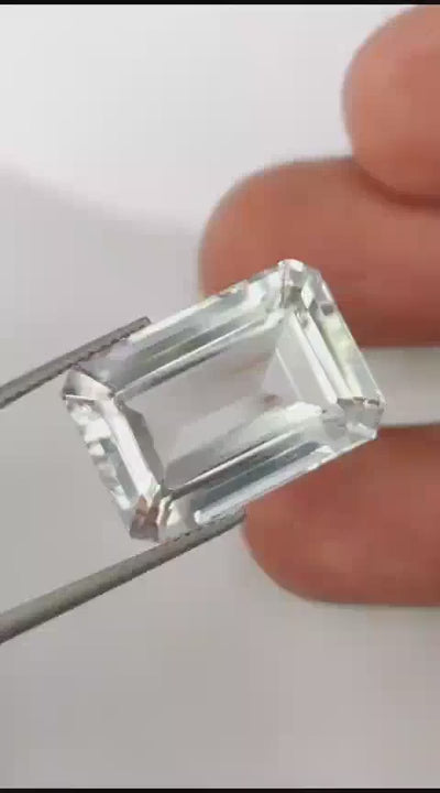 Topaz - 26.39 CT